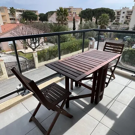 Appartement Neuf, Climatise Et Au Calme A *