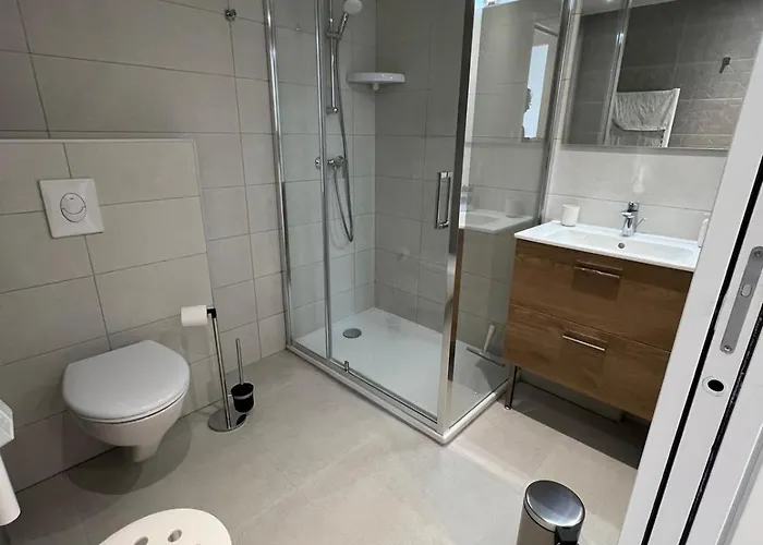 아파트 Neuf, Climatise Et Au Calme A
