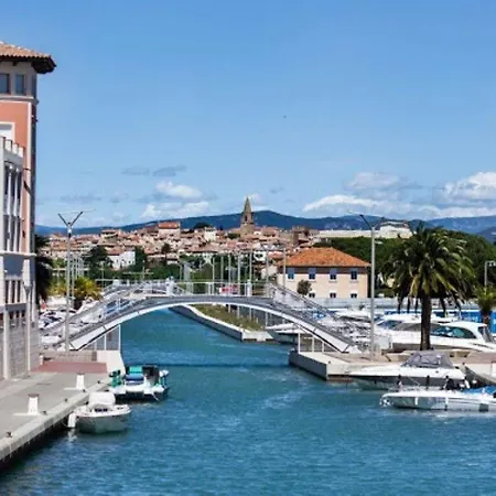 Neuf, Climatise Et Au Calme A شقة *