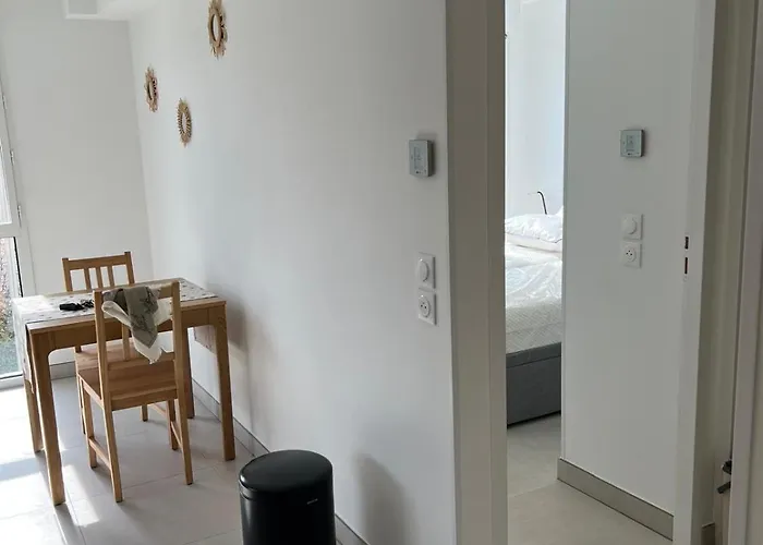 Neuf, Climatise Et Au Calme A Apartmán *